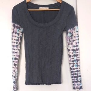Blue Tie-Dye Sleeve Women's Top